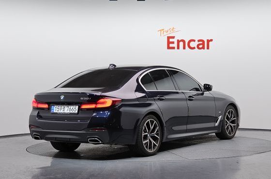 BMW 5-Series 530i M Sport Package — пробег 48 227 км — фото 2 из 5