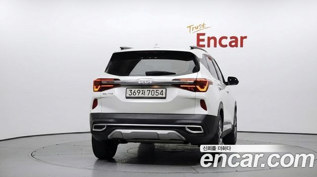 Kia Seltos из Кореи Encar