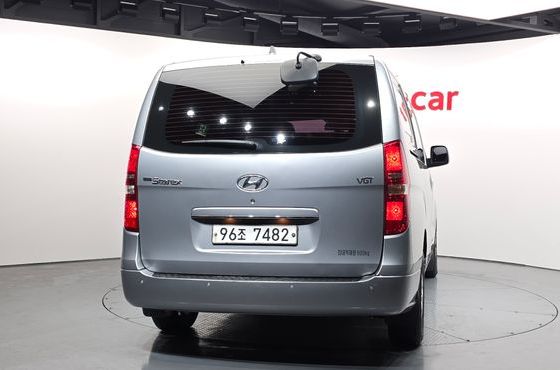 Hyundai Starex 5-Seater VAN Smart — пробег 147 456 км — фото 4 из 5