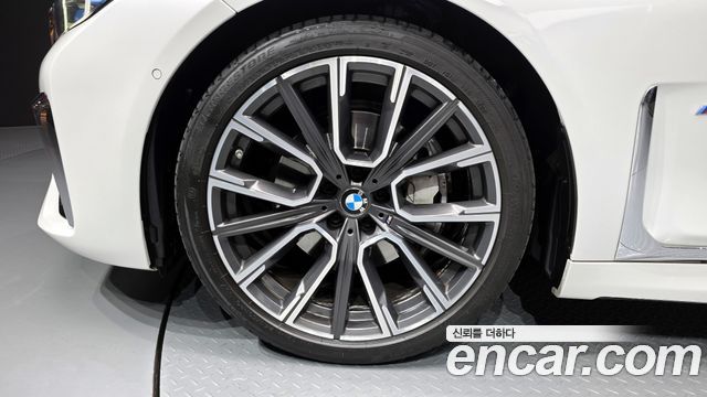 BMW 7-Series из Кореи Encar
