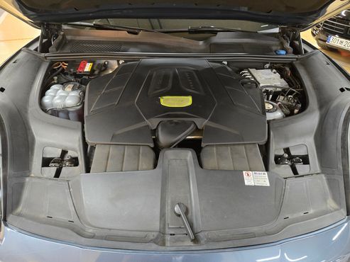 Porsche Cayenne 3.0 E-Hybrid — пробег 35 854 км — фото 5 из 5