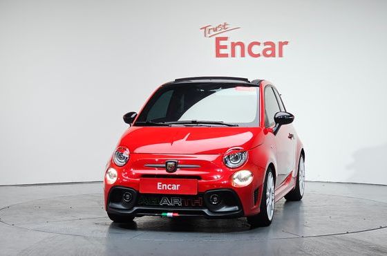 Fiat 500 Abarth — пробег 15 670 км — фото 3 из 5
