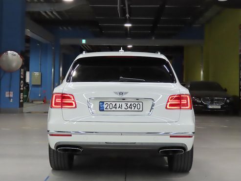 Bentley Bentayga 6.0 W12 — пробег 86 400 км — фото 3 из 5