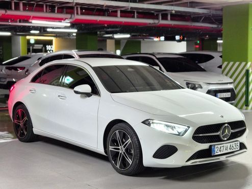 Mercedes-Benz A-Class A220 Sedan — пробег 421 км — фото 3 из 5