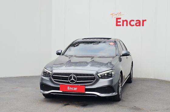 Mercedes-Benz E-Class E350 4MATIC Avantgarde — пробег 23 271 км — фото 3 из 5