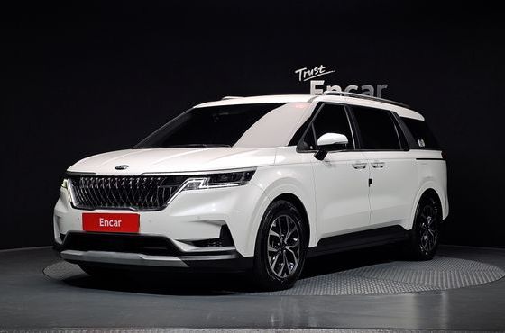 Kia Carnival 9-Seater Prestige — пробег 88 729 км — фото 1 из 5