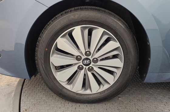 Hyundai Grandeur Premium — пробег 126 617 км — фото 5 из 5