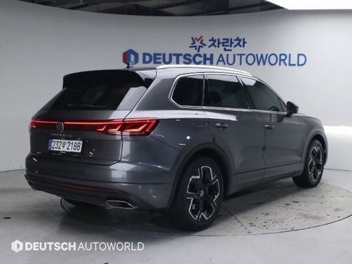 Volkswagen Touareg 3.0 TDI Prestige — пробег 23 636 км — фото 2 из 5