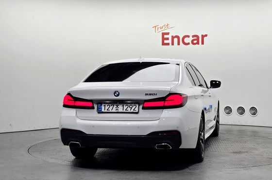 BMW 5-Series 530i M Sport Package — пробег 33 486 км — фото 4 из 5