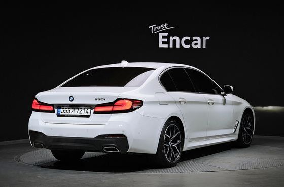 BMW 5-Series 530i M Sport Package — пробег 37 271 км — фото 2 из 5
