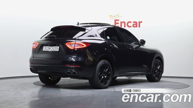 Maserati Levante 3.0 Diesel AWD GranLusso — пробег 68 708 км — фото 2 из 5
