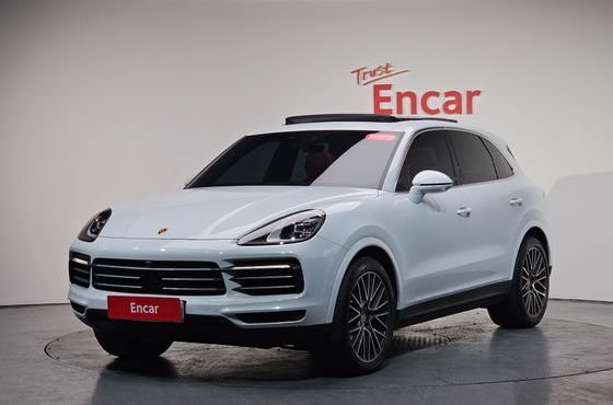 Porsche Cayenne 3.0 PLATINUM EDITION — пробег 32 204 км — фото 1 из 5