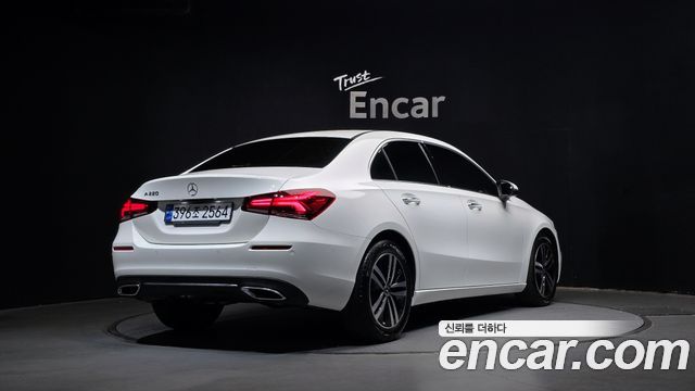 Mercedes-Benz A-Class A220 Sedan — пробег 4 347 км — фото 2 из 5