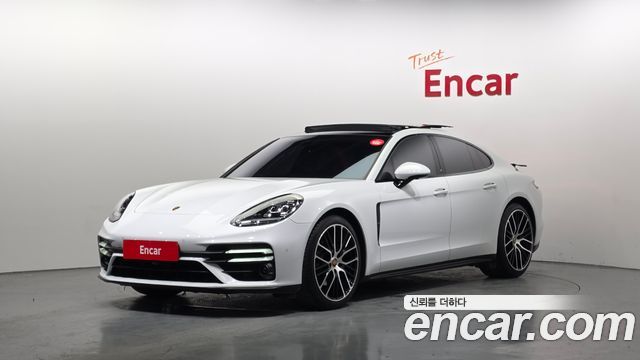 Porsche Panamera 2.9 AWD Platinum Edition — пробег 79 126 км — фото 1 из 5
