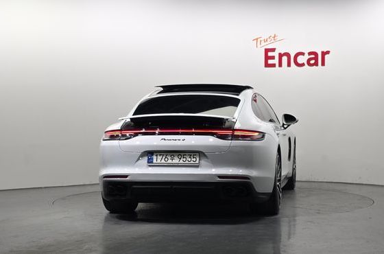 Porsche Panamera 2.9 AWD Platinum Edition — пробег 79 126 км — фото 4 из 5