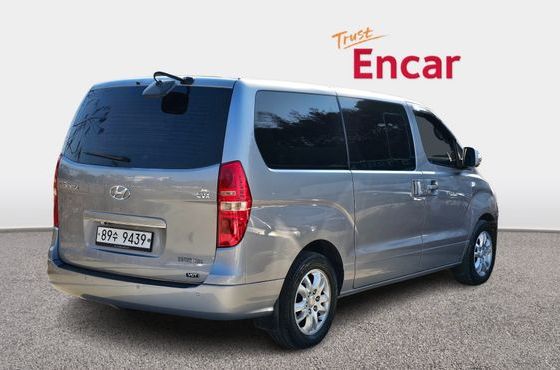 Hyundai Starex 5-Seater VAN CVX Premium — пробег 135 318 км — фото 2 из 5