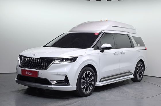Kia Carnival Diesel 7-Seater Hi-Limousine Signature — пробег 82 350 км — фото 1 из 5