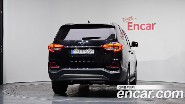 Ssangyong Rexton из Кореи Encar
