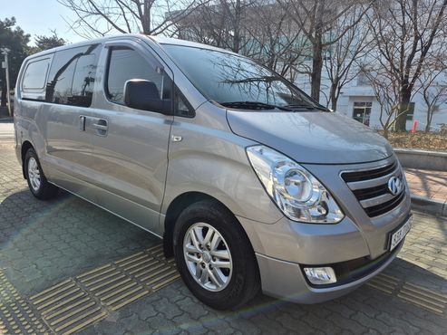 Hyundai Starex 5-Seater VAN Modern — пробег 207 598 км — фото 2 из 5