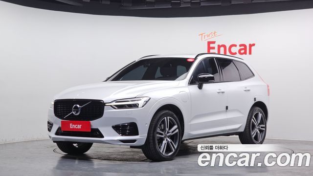 Volvo XC60 T8 R-Design — пробег 104 545 км — фото 1 из 5