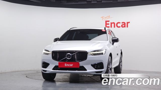 Volvo XC60 T8 R-Design — пробег 104 545 км — фото 3 из 5