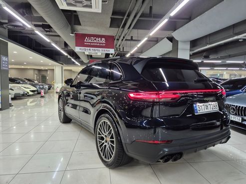 Porsche Cayenne 3.0 E-HYBRID PLATINUM EDITION — пробег 37 878 км — фото 4 из 5