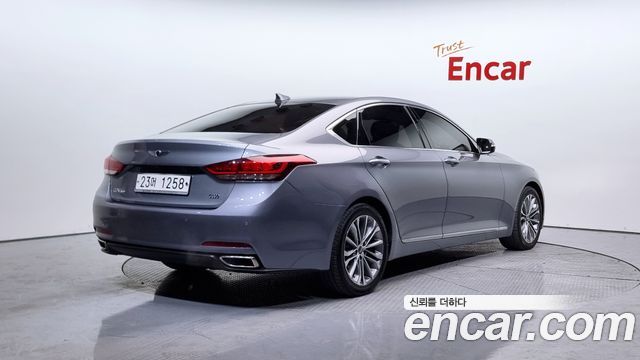 Hyundai Genesis из Кореи Encar