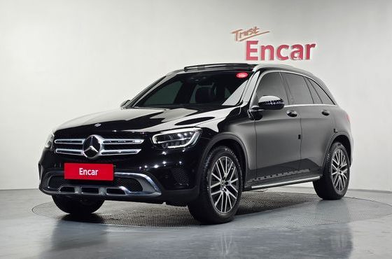 Mercedes-Benz GLC-Class GLC300 4MATIC Premium — пробег 17 463 км — фото 1 из 5