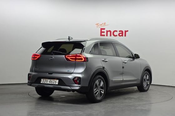 Kia Niro 1.6 HEV Noblesse Special — пробег 69 172 км — фото 2 из 5