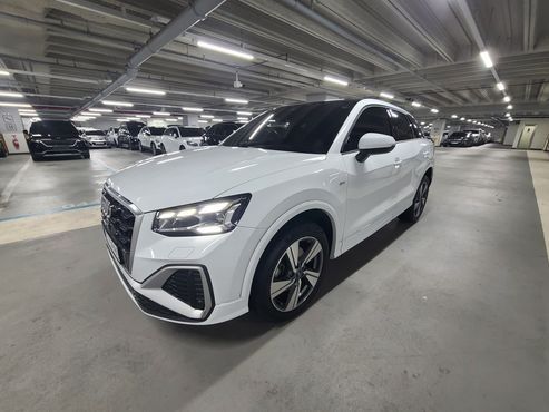 Audi Q2 35 TDI Premium — пробег 17 755 км — фото 3 из 5