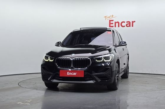 BMW X1 xDrive 20i Advantage — пробег 60 923 км — фото 3 из 5