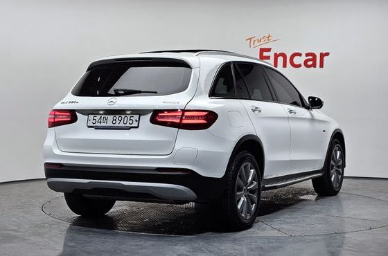 Mercedes-Benz GLC-Class GLC350e 4MATIC Premium — пробег 65 078 км — фото 2 из 5