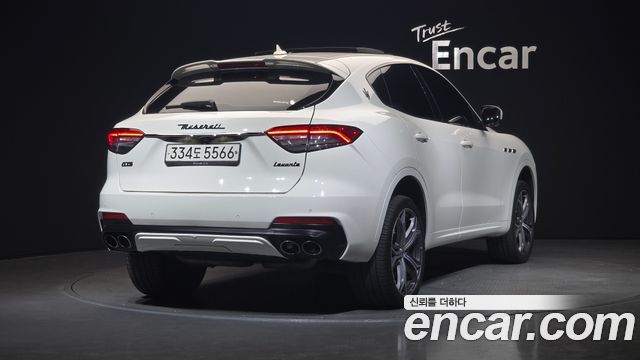Maserati Levante 3.8 GTS AWD — пробег 67 465 км — фото 2 из 5