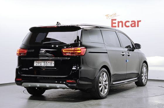 Kia Carnival Gasoline 9-Seater Noblesse — пробег 56 258 км — фото 2 из 5