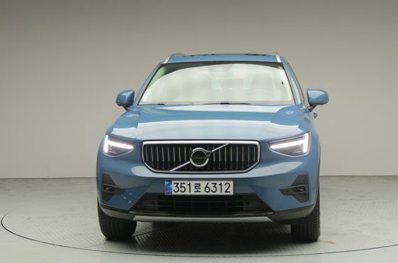 Volvo XC40 B4 Ultra Bright — пробег 326 км — фото 3 из 5