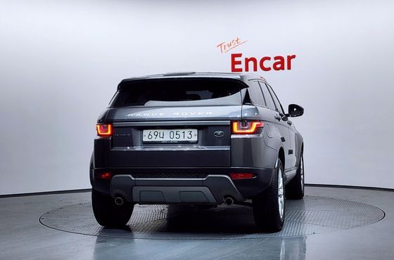 Land Rover Range Rover Evoque 2.0 TD4 SE — пробег 41 857 км — фото 4 из 5
