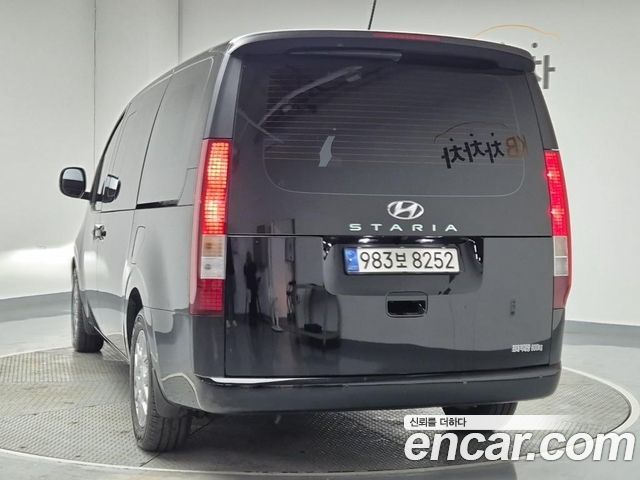Hyundai Staria из Кореи Encar