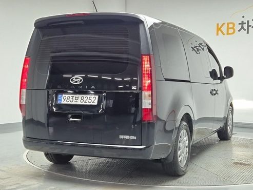 Hyundai Staria Cargo 5-Seater Modern — пробег 13 049 км — фото 3 из 5