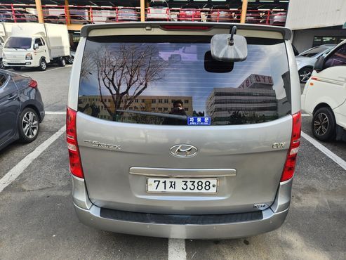 Hyundai Starex 11-Seater Wagon CVX Premium — пробег 148 240 км — фото 4 из 5