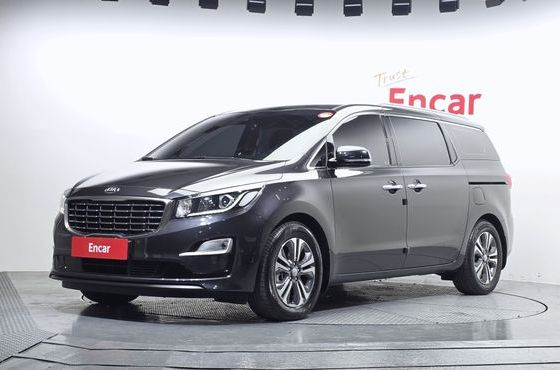 Kia Carnival 11-Seater Prestige — пробег 19 213 км — фото 1 из 5