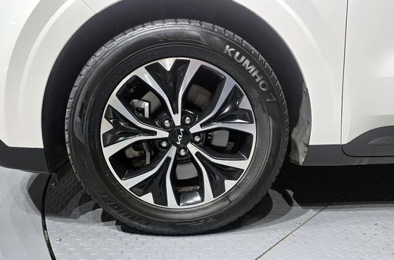 Kia Carnival 9-Seater Prestige — пробег 80 382 км — фото 5 из 5