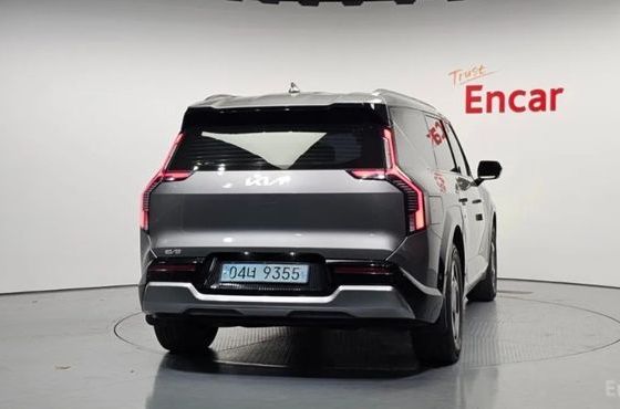 Kia EV9 Long Range 4WD Earth — пробег 52 099 км — фото 4 из 5