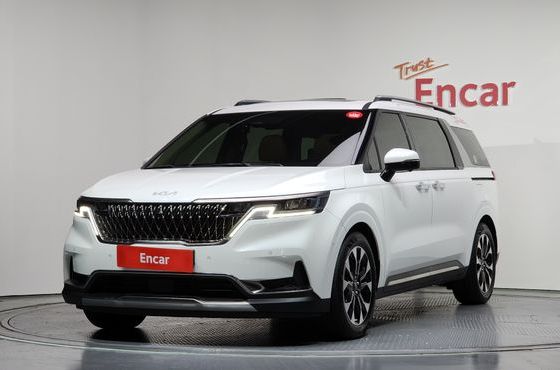 Kia Carnival Gasoline 7-Seater Signature — пробег 19 057 км — фото 1 из 5