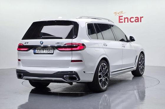 BMW X7 xDrive 40i M Sport 6STR — пробег 67 965 км — фото 2 из 5