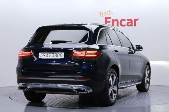 Mercedes-Benz GLC-Class GLC300 4MATIC — пробег 140 426 км — фото 2 из 5