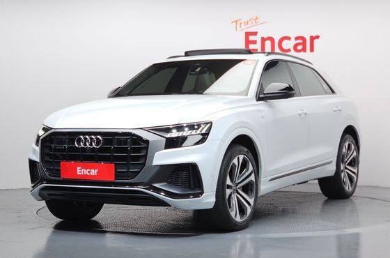 Audi Q8 55 TFSI Quattro Premium — пробег 74 860 км — фото 1 из 5