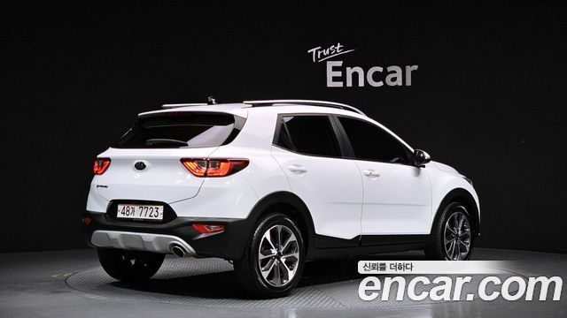 Kia Stonic Diesel 1.6 Prestige — пробег 87 644 км — фото 2 из 5