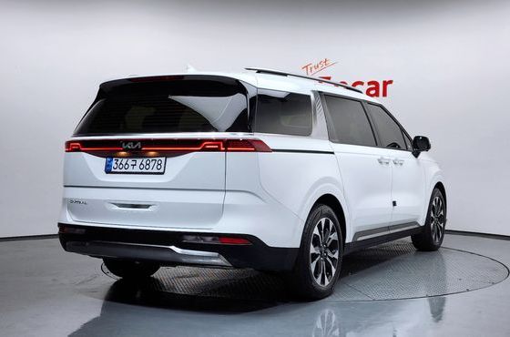 Kia Carnival 9-Seater Noblesse — пробег 51 092 км — фото 2 из 5