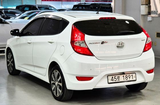 Hyundai Accent Diesel 1.6 VGT Modern — пробег 173 399 км — фото 4 из 5