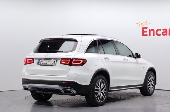Mercedes-Benz GLC-Class GLC300e 4MATIC — пробег 40 705 км — фото 2 из 5